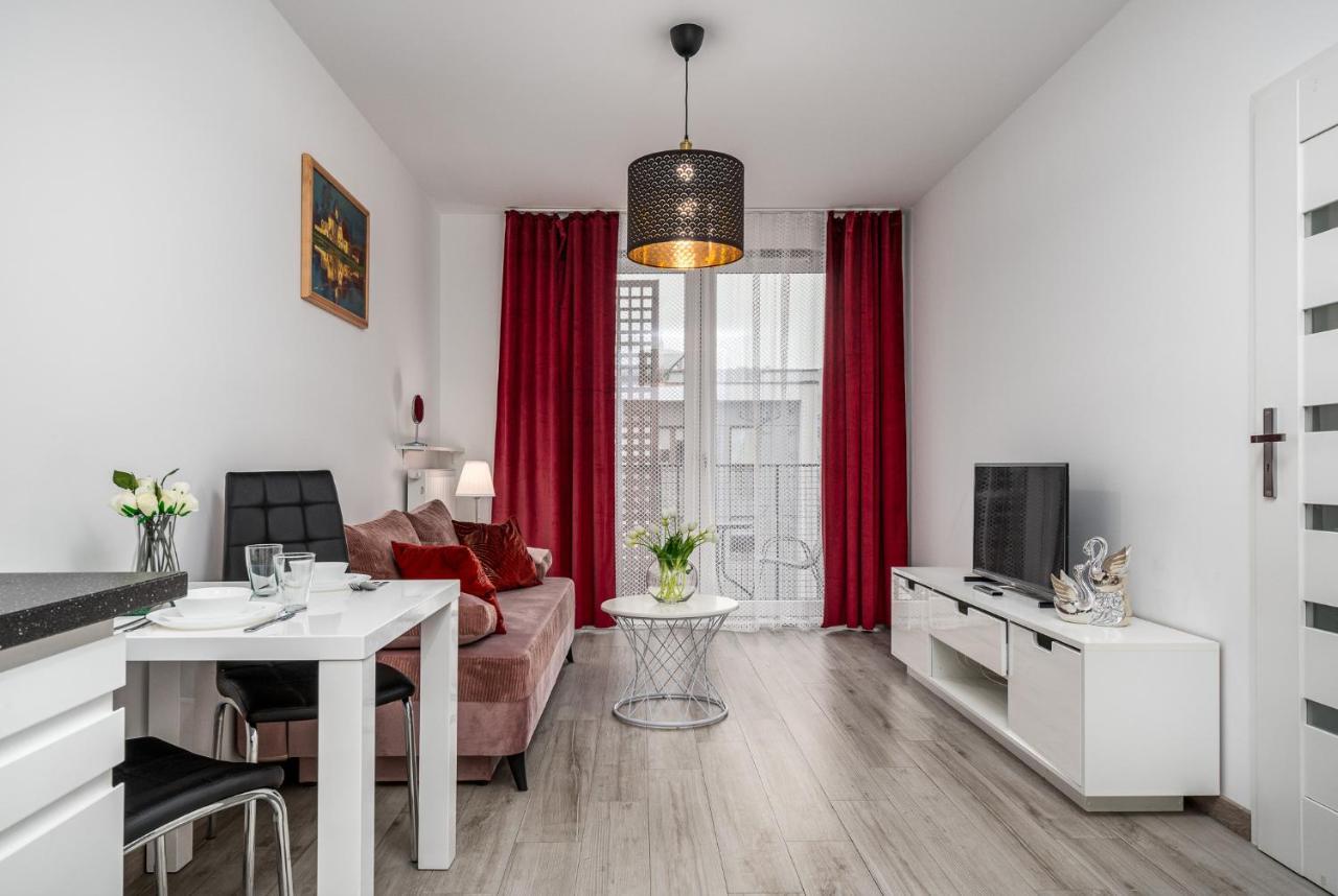 Apart D&K Free Parking Cybernetyki 2E Apartment Warsawa Bagian luar foto